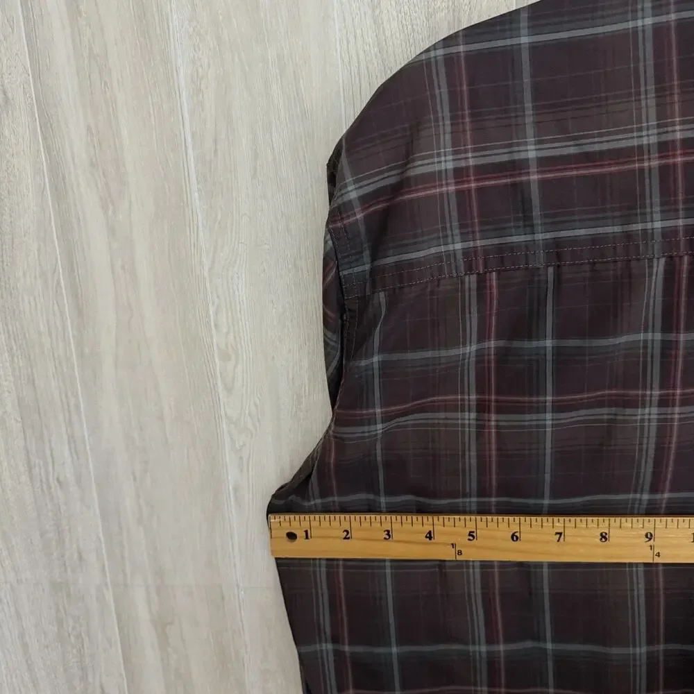 Kuhl Shirt Mens Large Plaid Brown Eluxur Button Up Short Sleeve Outdoor Hiking - Picture 12 of 13